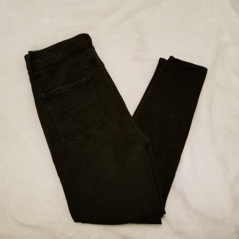 Black Super Hi-Rise American Eagle Jeggings